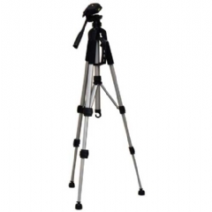 57-In Photo / Video Tripod with Carrying Case